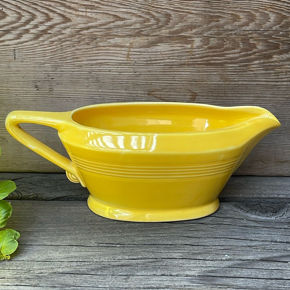 Vintage Yellow Harlequin Gravy Boat :: Homer Laughlin :: MCM - Picture 10 of 10